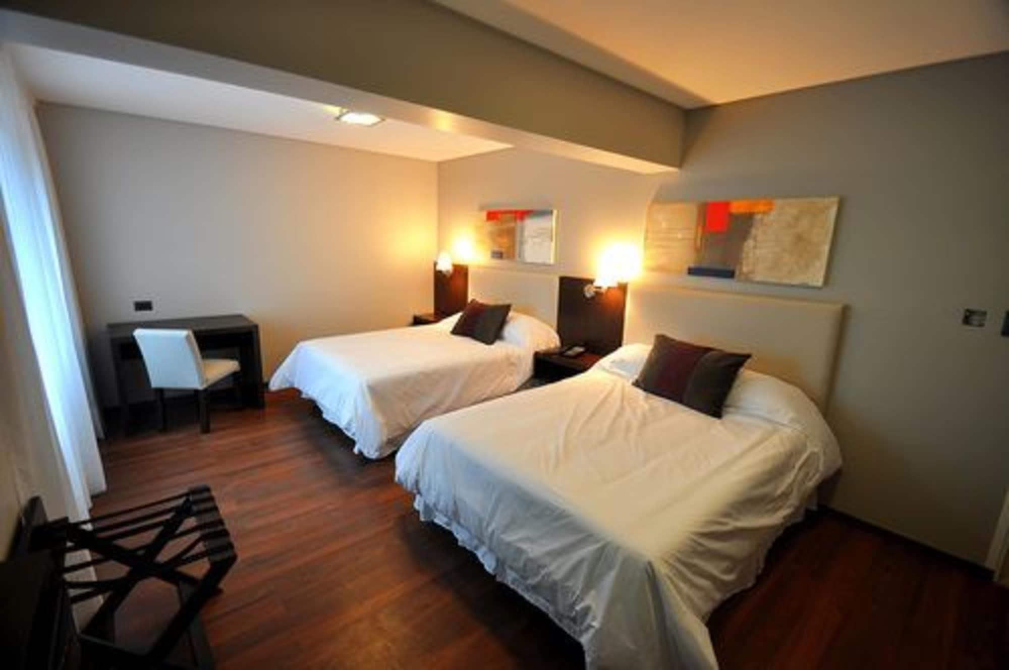 Hotel Bicentenario Suites&Spa San Miguel de Tucumán Esterno foto