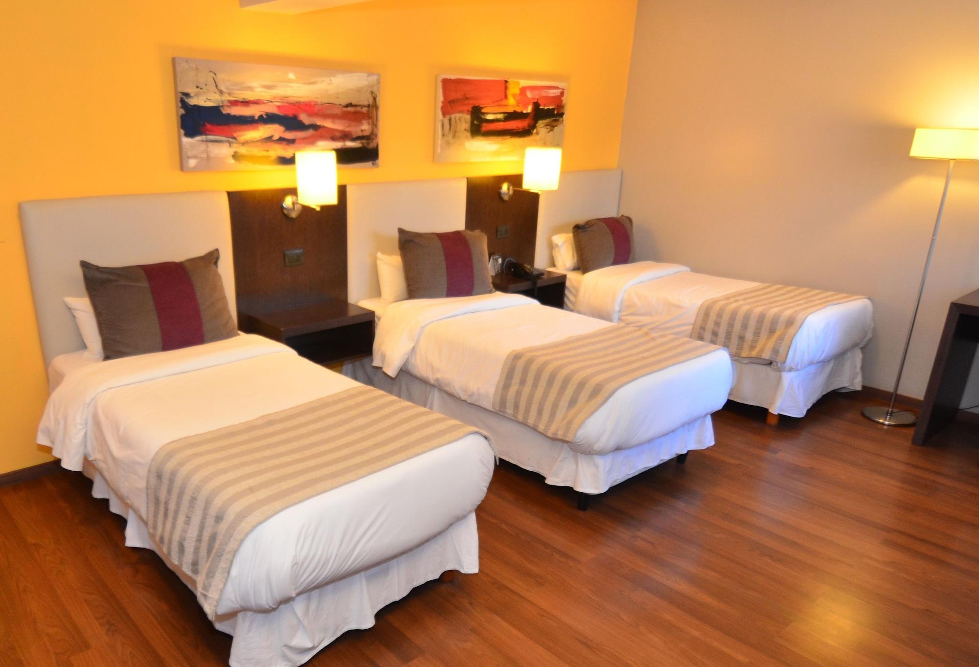 Hotel Bicentenario Suites&Spa San Miguel de Tucumán Esterno foto