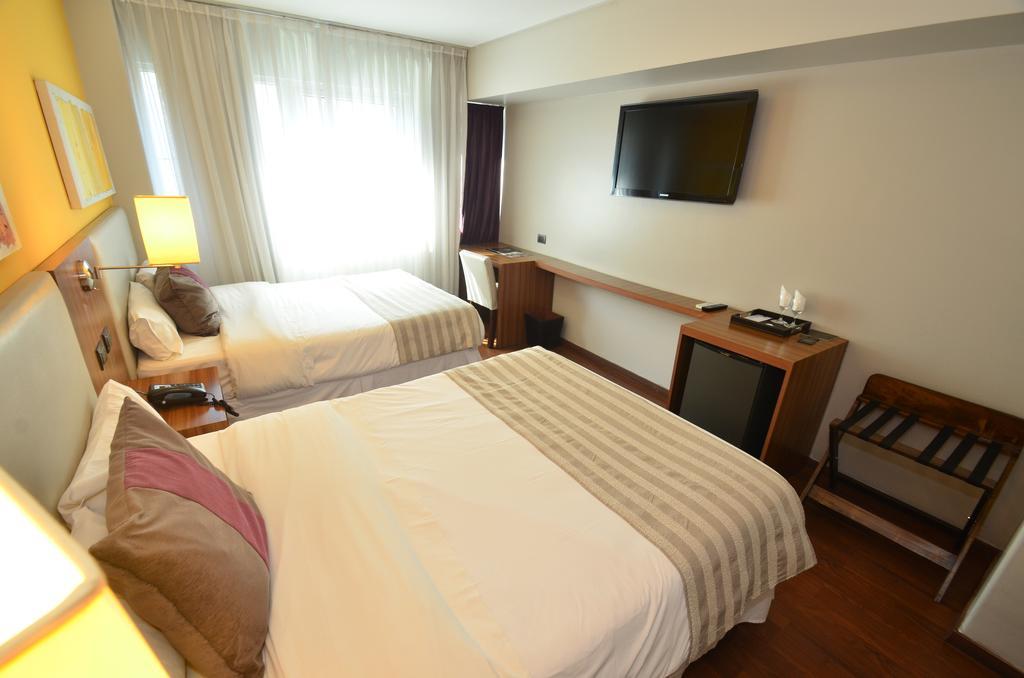 Hotel Bicentenario Suites&Spa San Miguel de Tucumán Camera foto