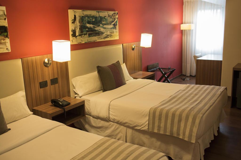 Hotel Bicentenario Suites&Spa San Miguel de Tucumán Camera foto