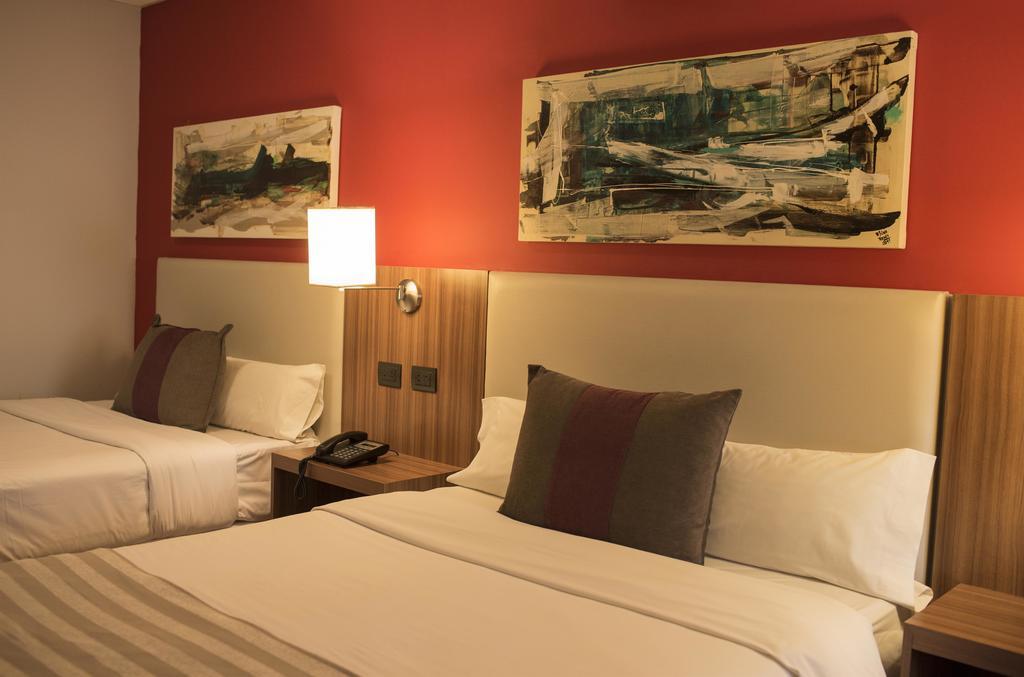 Hotel Bicentenario Suites&Spa San Miguel de Tucumán Camera foto
