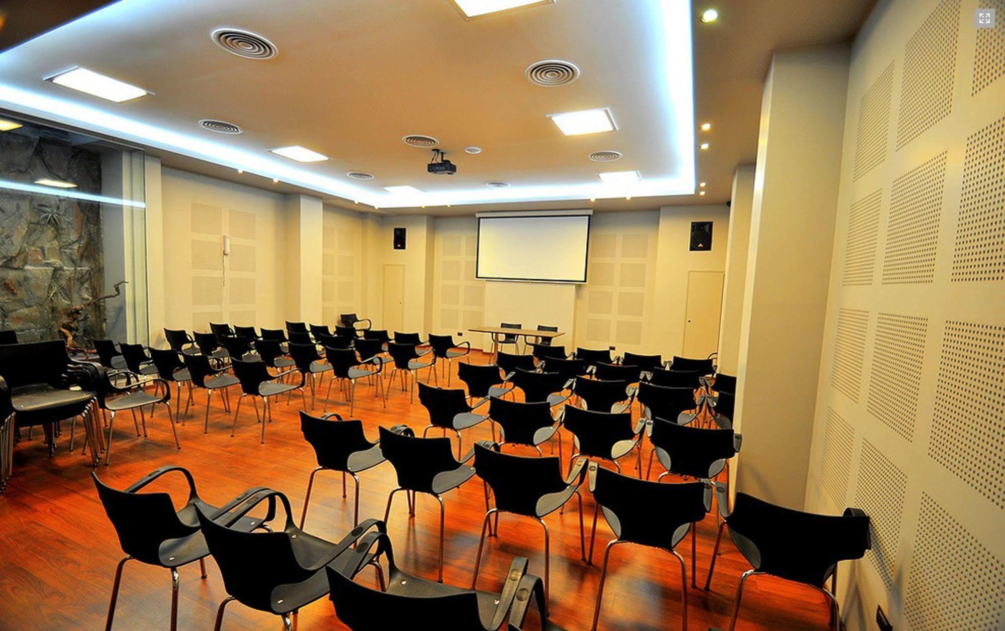 Hotel Bicentenario Suites&Spa San Miguel de Tucumán Esterno foto
